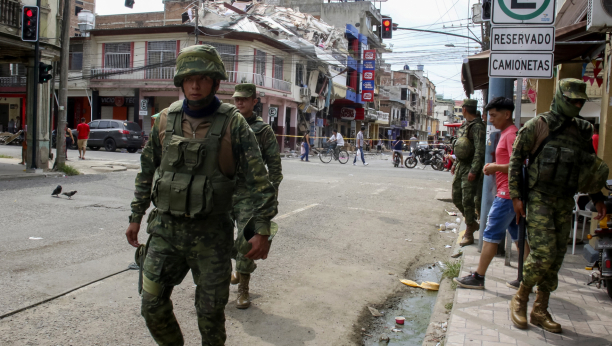 POVREĐEN JEDAN NOVINAR Dve televizijske stanice U Ekvadoru dobile pošiljke sa eksplozivom vojnog tipa