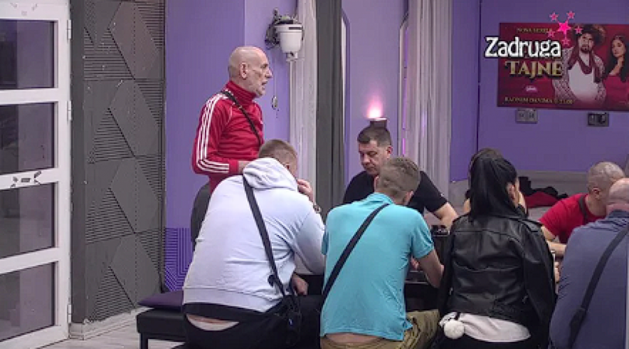 NIKAKO DA ZAKOPAJU RATNE SEKIRE Car i Žana ponovo u klinču nakon današnjeg sukoba, pljušte uvrede