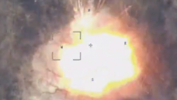 PRAH I PEPEO Evo kako "Lancet" uništava ukrajinski tenk u Zaporožju! (VIDEO)