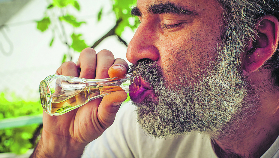 NAJJAČI SMO! Objavljena rang-lista najboljih rakija: Bronzana viljamovka!