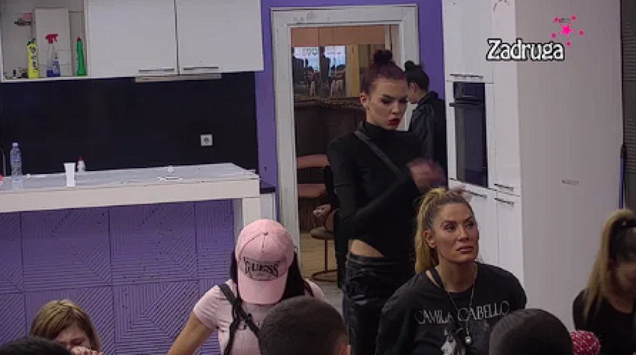 ALEKS ZGROŽENA Nikolićeva saznala da ju je Anita ogovara kod Zole, prijateljstvo im je na klimavim nogama