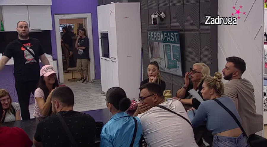 ONI SU U MIRNOJ LUCI? Anđela i Zvezdan ponosni na svoju vezu, nikad im nije bilo bolje?