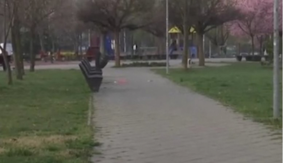 ''POMOZITE, SMRSKANA MU JE LOBANJA'' Svedoci masovne navijačke tuče u šoku: ''Krenuli su sa sekirama i palicama na decu!''