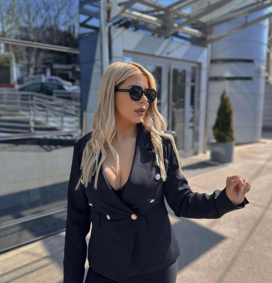 SA SAMO DEVET GODINA OSTALA JE BEZ MAJKE Krstinja otvorila dušu i otkrila koliki bol nosi u sebi