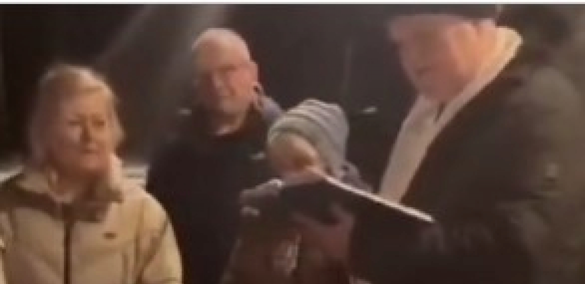 UPLATIO "KASKO" KOD BOGA - ZLU NE TREBALO Doveo popa da mu osvešta mercedes, a kad vidite ko stoji pored njega zanemećete