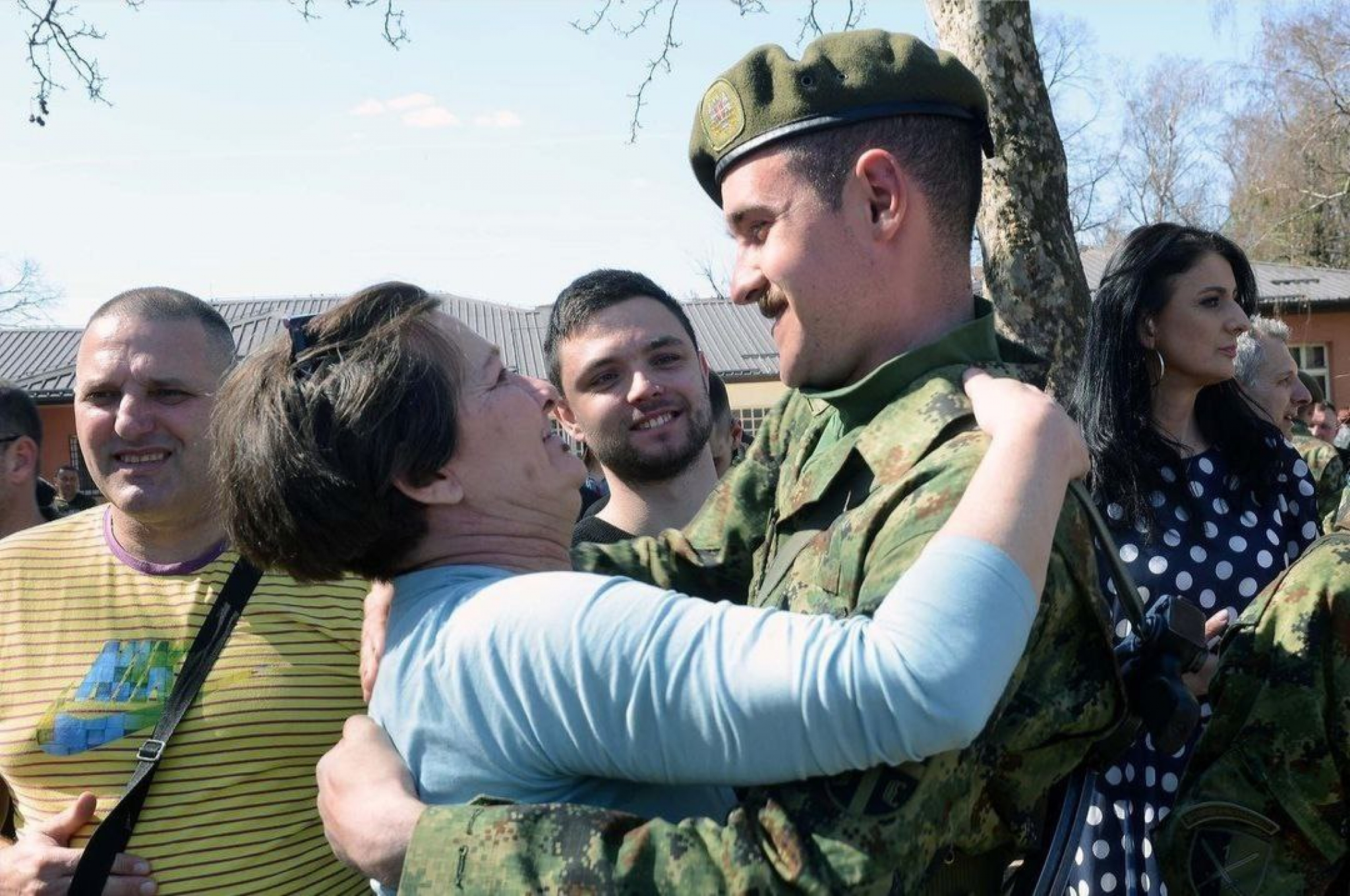 “VAŠA REČ DATA JE OTADŽBINI I RODU” Ministar Vučević na polaganju zakletve vojnika generacije „mart 2023“ (FOTO)