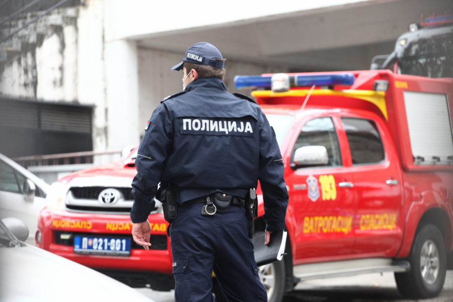 SPUSTIO SE DA SPASI SVOG LJUBIMCA, PA OSTAO ZAROBLJEN Dečaka iz okoline Knjaževca kog su izvukli iz bunara spasila sestra!