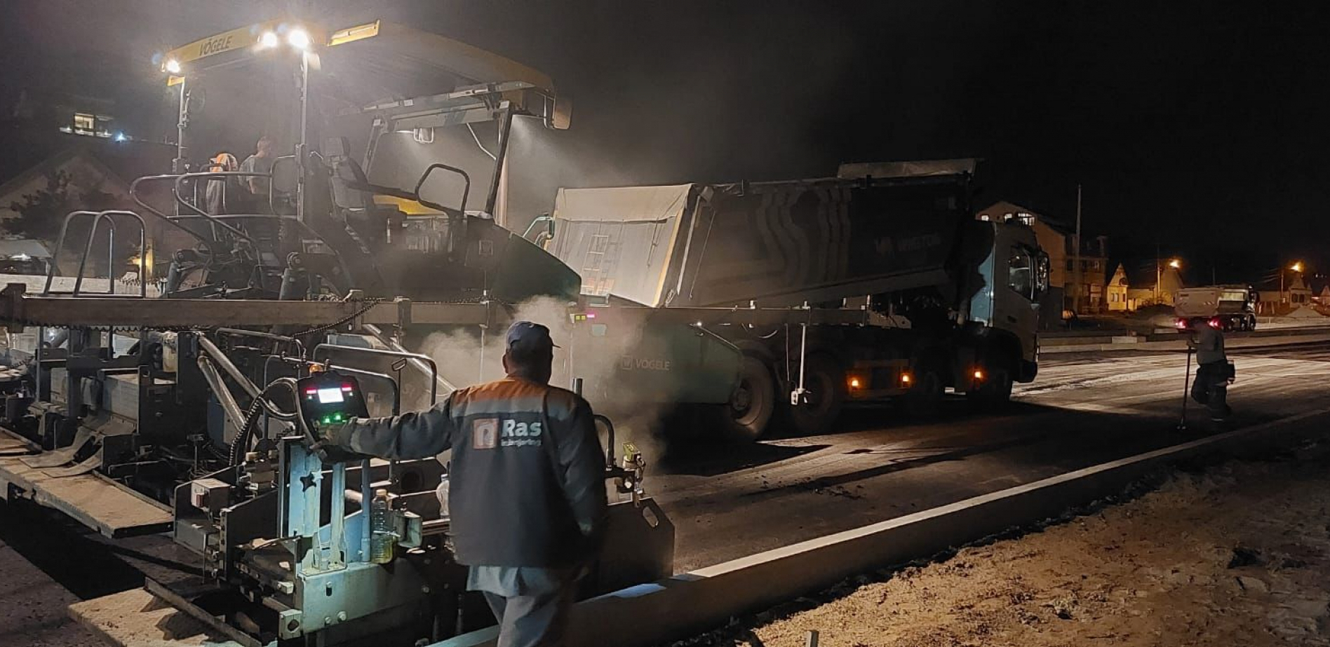 "I NOĆAS SE RADI..." Ministar Vesić obišao izgradnju brze saobraćajnice između Novog Beograda i Surčina (FOTO/VIDEO)