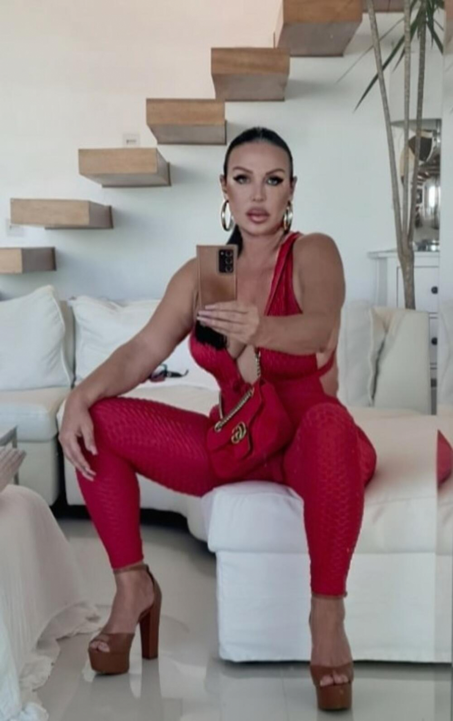 ZASTAĆE VAM DAH OD LUKSUZNOG DUPLEKSA MARTE I MILETA KITIĆA Vredi 300.000 evra, a svaki kutak uređen po poslednjoj modi! (FOTO)