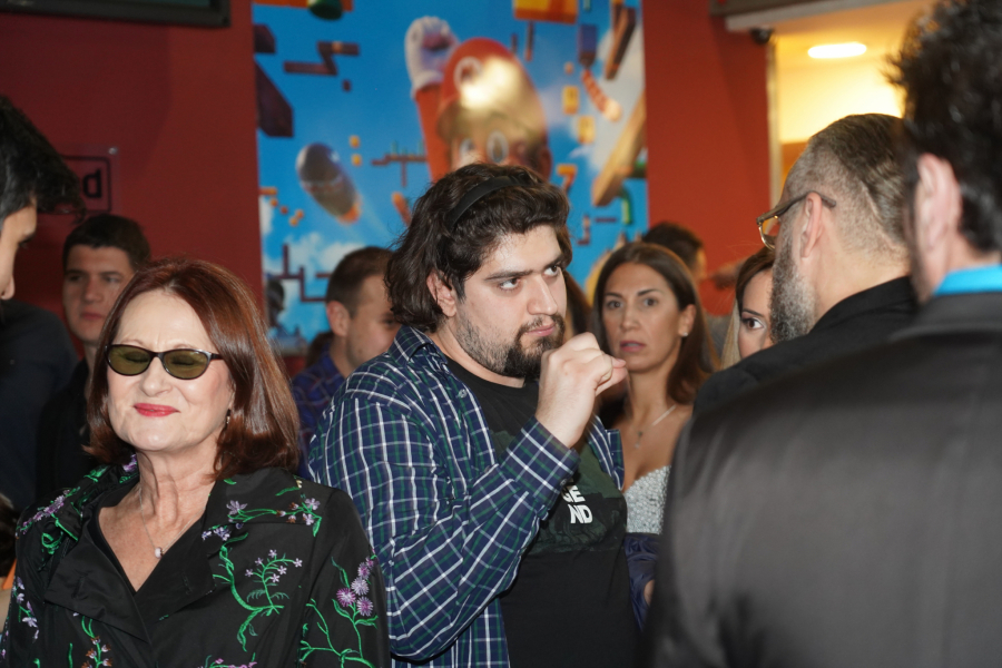 DANICA RISTOVSKI VIŠE NE MOŽE DA SAKRIJE BOLEST Sve je vidljivija, glumica zabrinula poslednjim pojavljivanjem! (FOTO)