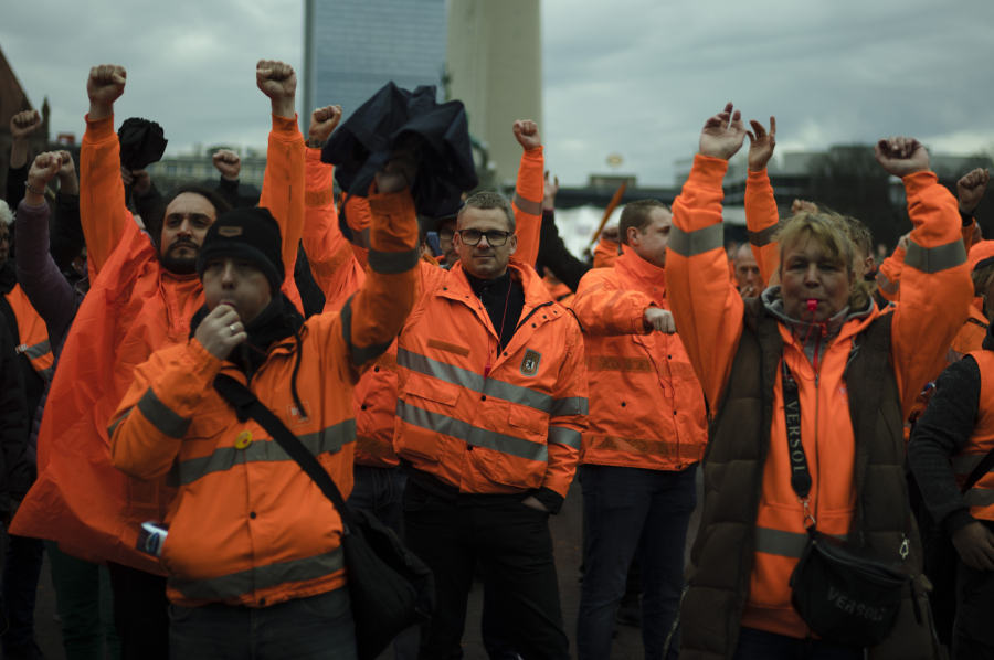 NEMAČKA SUTRA STAJE Štrajk će paralisati kretanje ljudi
