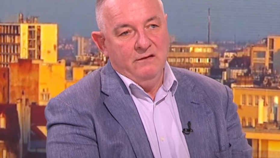 ZAMARANJE PRI PENJAJU UZ STEPENICE JE PRVI ZNAK Dr Mitić otkriva koje promene ukazuju da je srce uveliko propalo