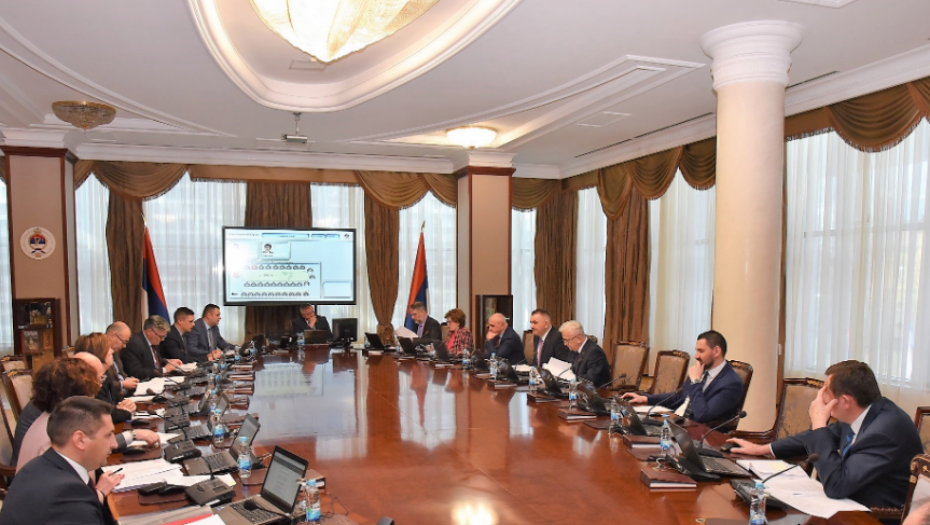 Skandali, ostavke ministara, obračuni: Šta je to obeležilo 100 dana rada Vlade RS?