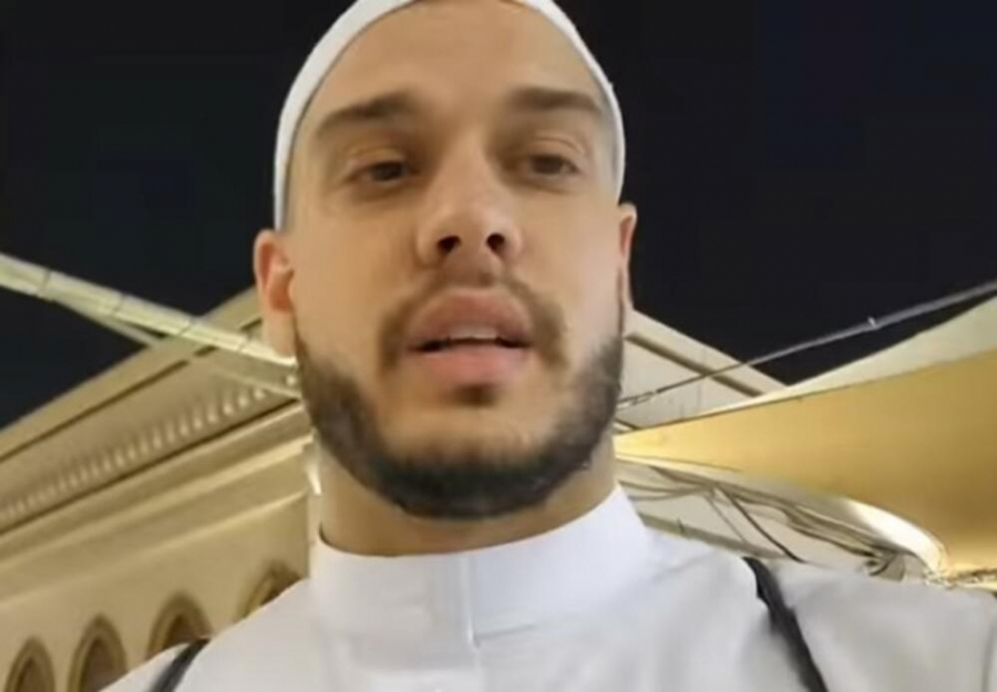 ISPOVEST DEJANA DRAGOJEVIĆA NAKON POVRATKA IZ MEKE Pobednig zadruge 5 svakodnevno dobija pretnje zbog promene vere