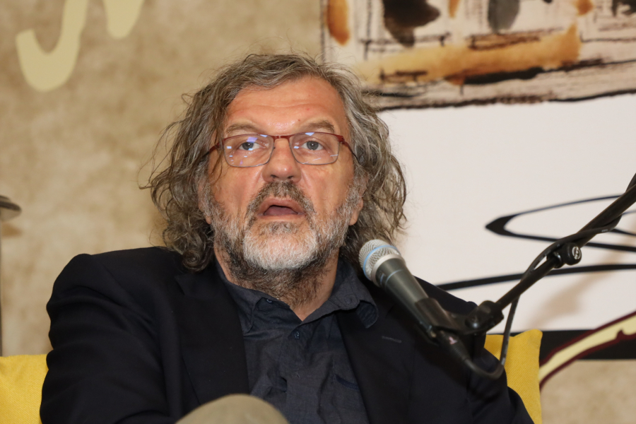 BREGA GA JE PREVARIO, OBRUKAO I PODMETNUO MU Poznati bivši kumovi nastupili zajendo bez komunikacije, evo šta se desilo