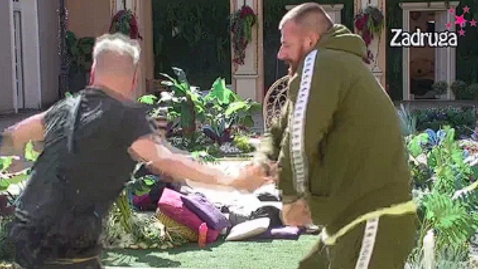 REŠIO DA GA OKUPA Miljan pokušao da ubaci Brendona u jezero zbog Maje