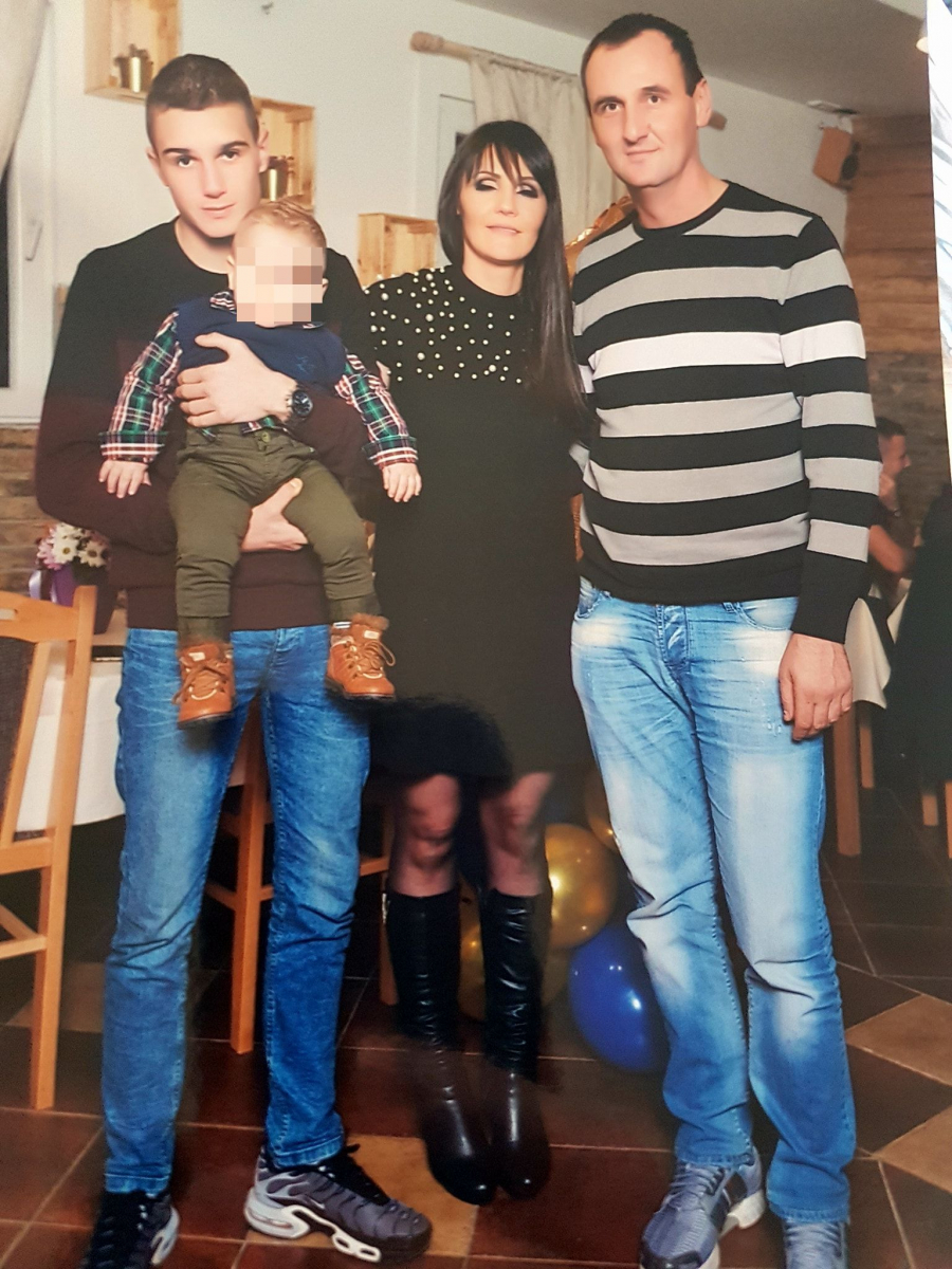 GLAVNOOSUMNJIČENI ZA SMRT DUŠKA RAJIĆA (19) U BEKSTVU, PORODICA ŽRTVE OČAJNA Policija ga traži,  on visi na Fejsu?!