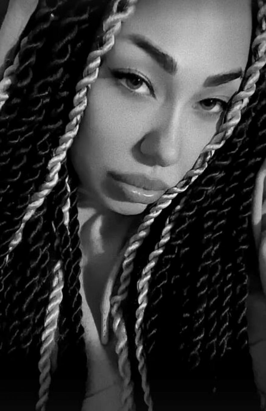 SVI U ŠOKU ZBOG SANJE VUČIĆ Pevačica ne liči na sebe, šta joj se desilo?! (FOTO)