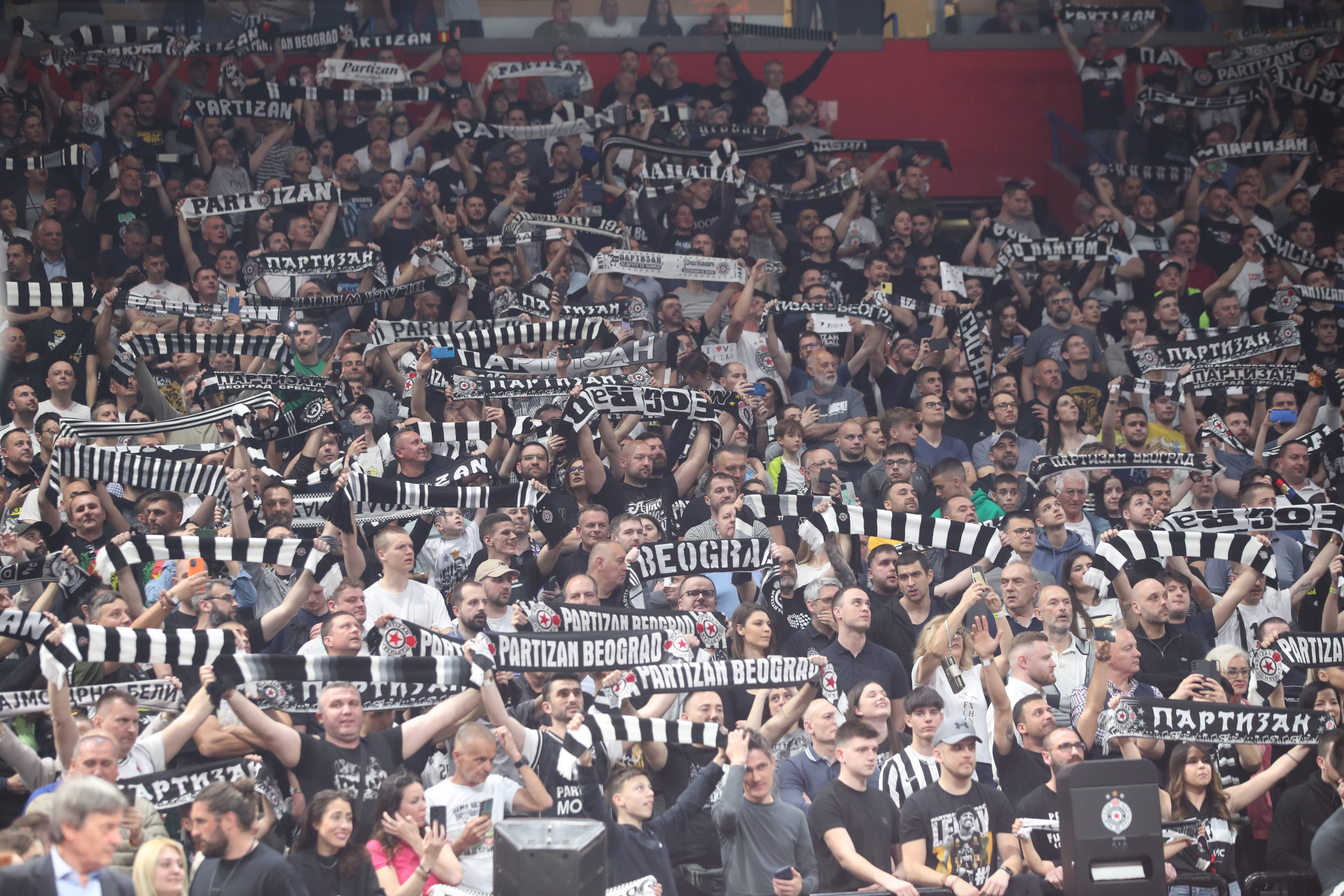 PLEJ-OF JE OSIGURAN, KREĆE BORBA ZA 5. MESTO Partizan će navijati za Zvezdu u poslednjem kolu Evrolige, ali to nije sve...