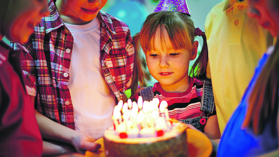 LUDILO! Roditelji se utrkuju ko će skuplje da plati dečji rođendan! Za dva i po sata u igraonici 1.000 evra