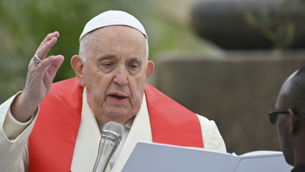 POGLAVAR RIMOKATOLIČKE CRKVE POZVAO NA MIR Oglasio se papa nakon sastanka sa izraelskom i palestinskom delegacijom