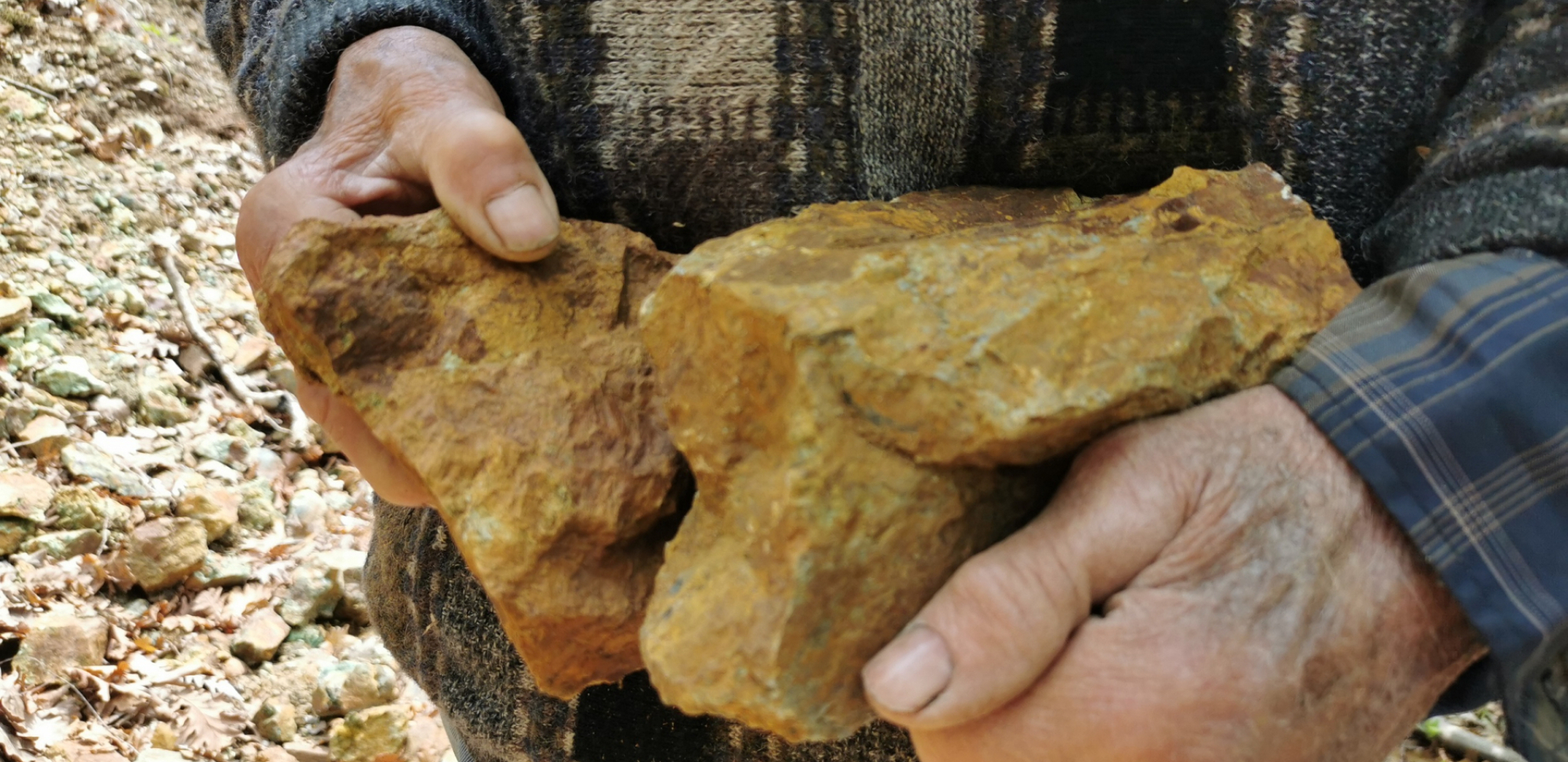 BOGATVO LEŽI U OVOM MESTU U SRBIJI! I sada ljudi ovde dolaze, kako bi uzeli malo ovog "blaga" (FOTO)