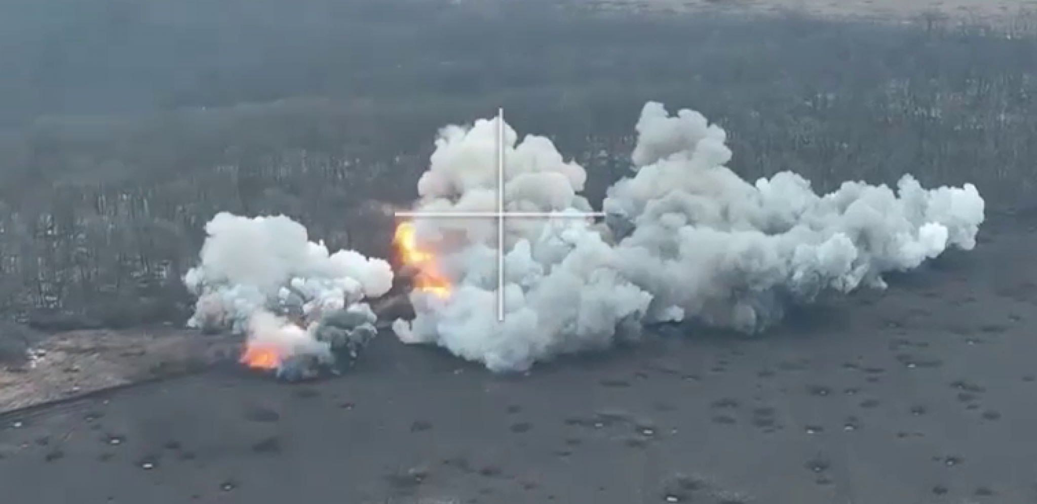 RUSKO ORUŽJE U AKCIJI Teški bacač plamena zagrmeo u okolini Avdejevke (VIDEO)