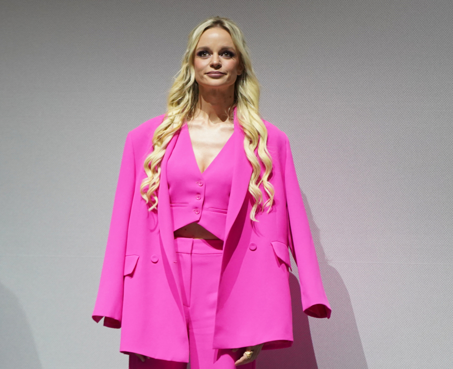 NAŠA GLUMICA NE MOŽE VIŠE DA ĆUTI O LJUBAVI SA FILIPOM ŽIVOJINOVIĆEM Rešila da razveže jezik i konačno prizna sve, Prijovićevoj neće biti dobro!