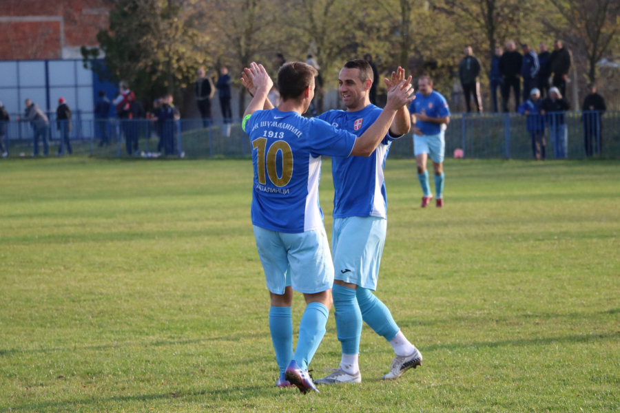 DEBAKL S PREDUMIŠLJAJEM Šumadinci odigrali utakmicu za nezaborav: GOLOVA KAO KIŠE!