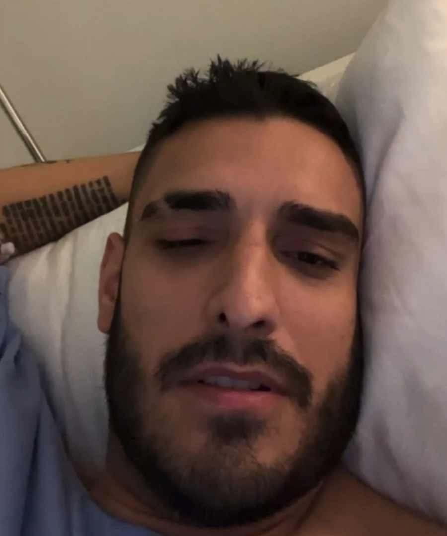 HITNO HOSPITALIZOVAN DARKO LAZIĆ Pevač zajecao na sav od glas zbog bolova, bled i malaksao, došlo i do krvarenja (FOTO)