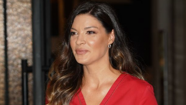 OTKRIVENO SA KIM SE SANJA KUŽET ČULA NAKON POROĐAJA! Sve se saznalo, voditeljka progovorila o svemu