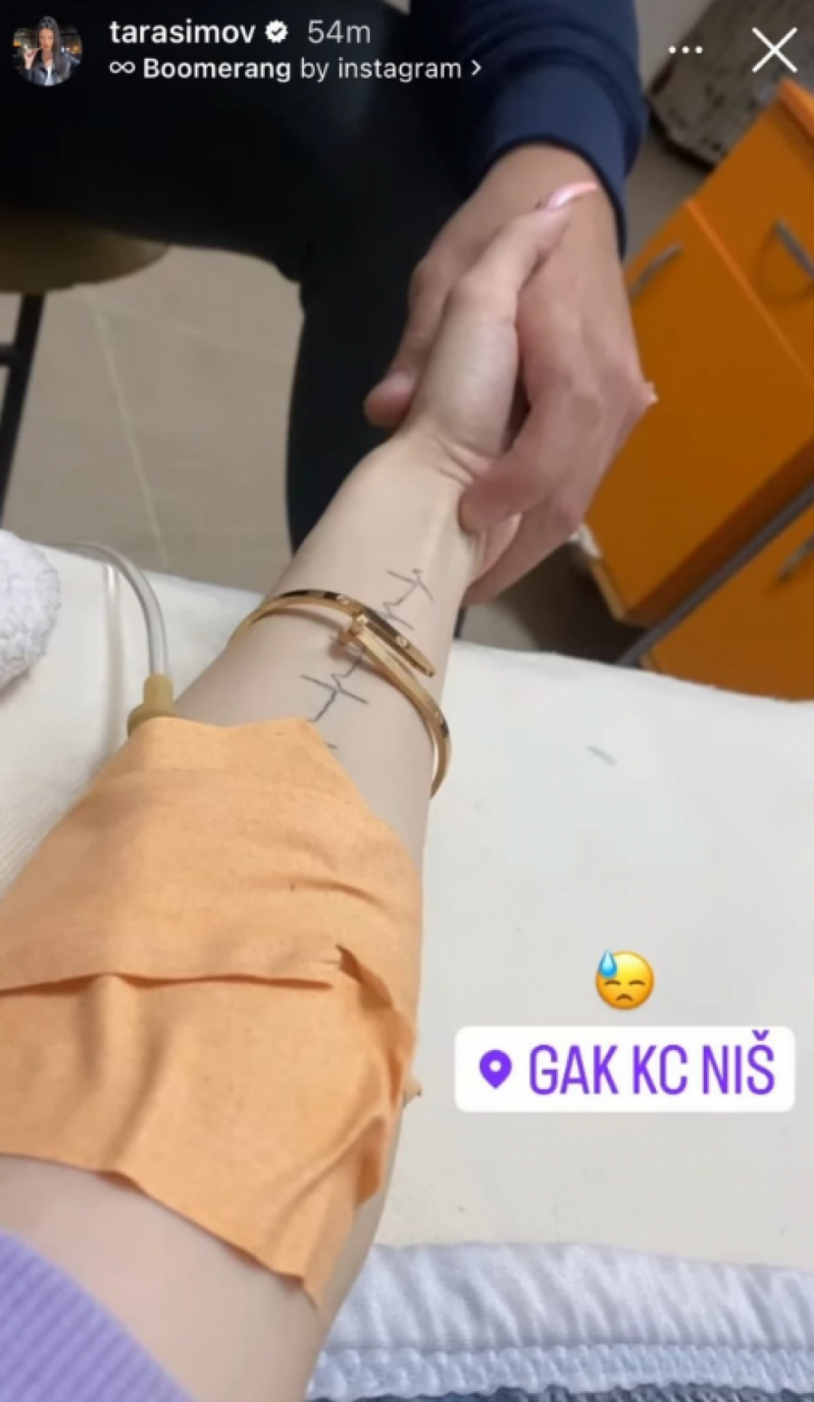 TARA SIMOV POSTAJE MAJKA Njena objava na društvenim mrežama raznežila sve njene pratioce (FOTO)