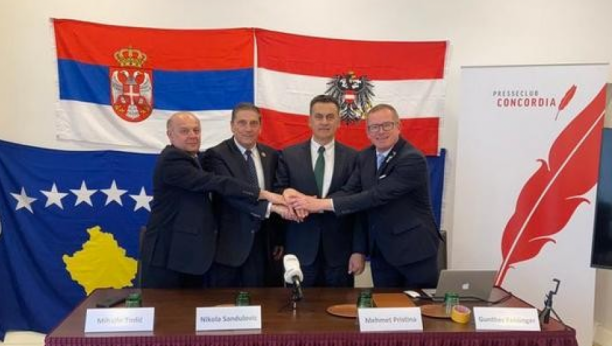 SRBOMRSCI NA OKUPU Šef srpske opozicije sa zloglasnim šiptraskim lobistom, Ginterom Felingerom! (FOTO)
