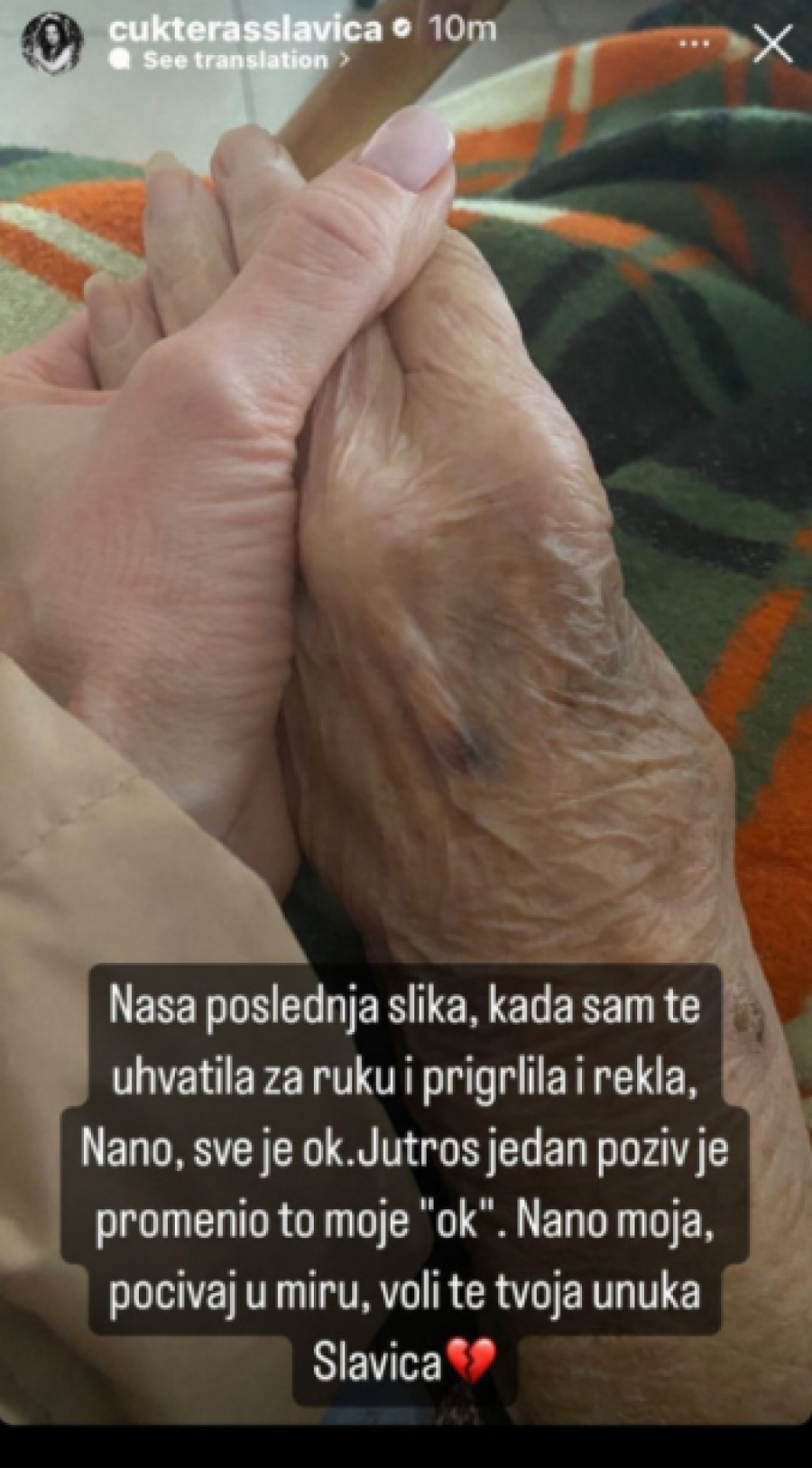 SLAVICA ĆUKTERAŠ ZAVIJENA U CRNO Tuga u njenoj porodici slama srce, oprostila se sa svojom najvećom podrškom u životu (FOTO)