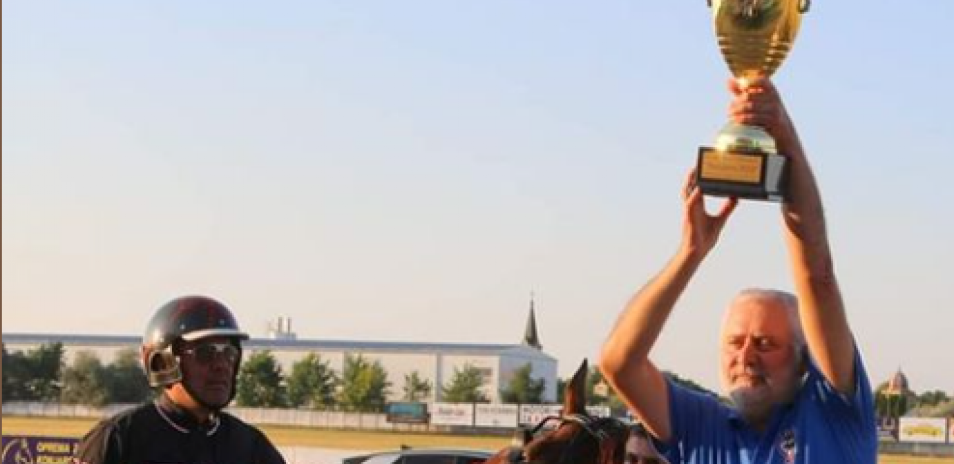 VELIKA ČAST ZA OCA NIKOLE JOKIĆA Za novog predsednika Srpskog kasačkog saveza izabran Branislav Jokić