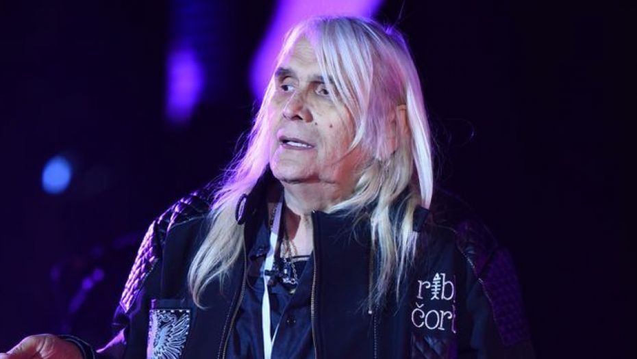 OGLASILA SE SESTRA BORE ČORBE! Pevačica progovorila o njegovom teškom zdravstvenom stanju