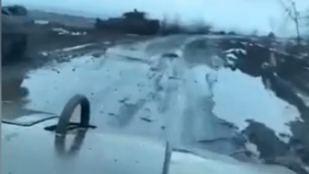 (UZNEMIRUJUĆE FOTOGRAFIJE) ULAZ U PAKAO Krvava ukrajinska uniforma leži svuda!