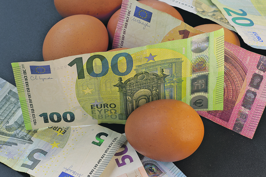 HOĆE LI POSKUPETI JAJA ZA USKRS? Objavljen kompletan cenovnik - ovde su NAJJEFTINIJA