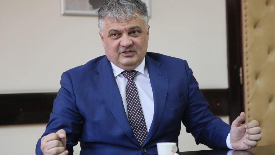 KAMPANJA PROTIV TELEKOMA! Ogromna nervoza Junajted grupe: Šolak histeričan zbog svojih dugova i gubitaka!