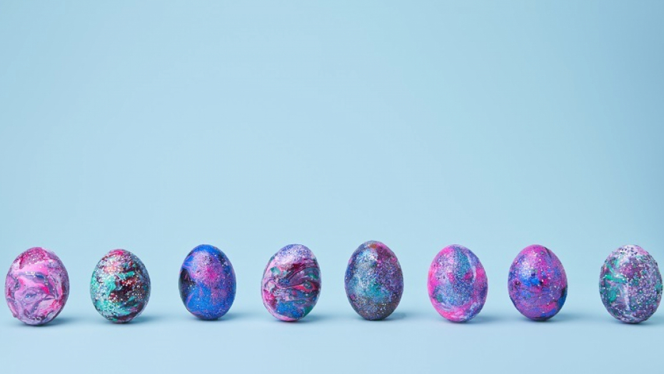 FARBANJE JAJA ŠLAGOM Bez kuvanja u boji dobićete najlepše šare