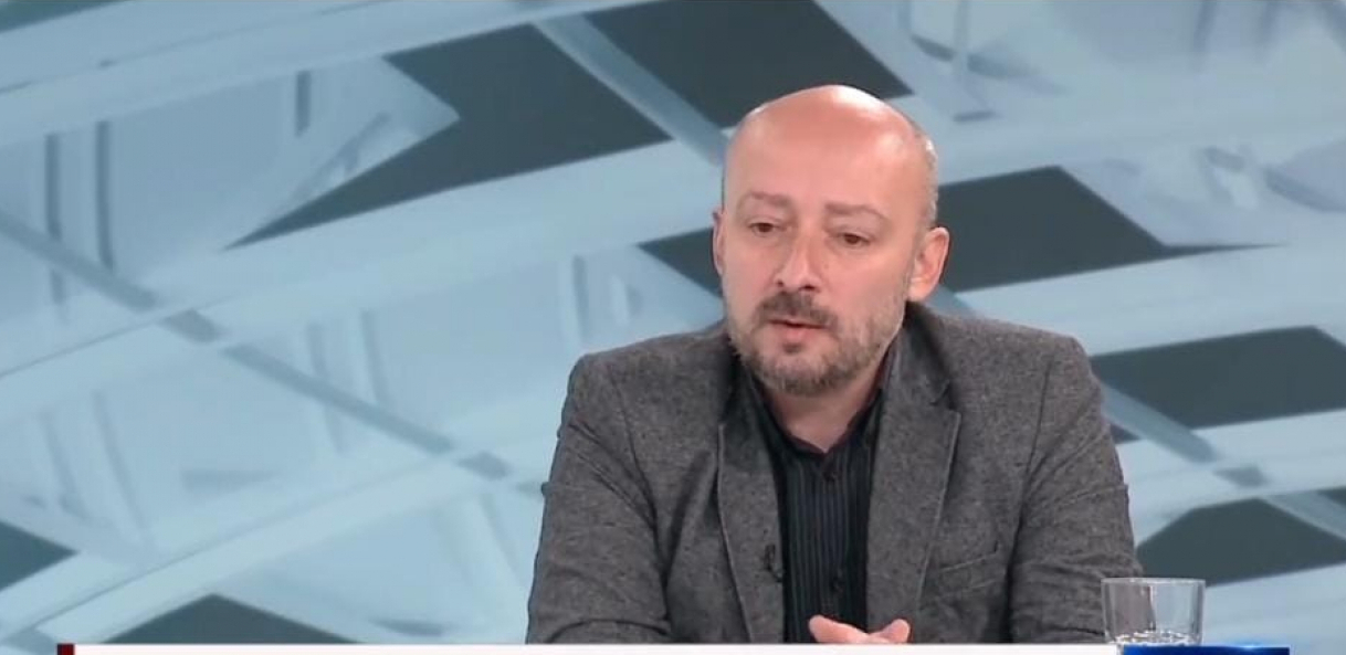 "GODINAMA PLATE I PENZIJE U SRBIJI RASTU"  Pukla istina u tajkunskom programu! Ekonomista Vučković sve objasnio (VIDEO)