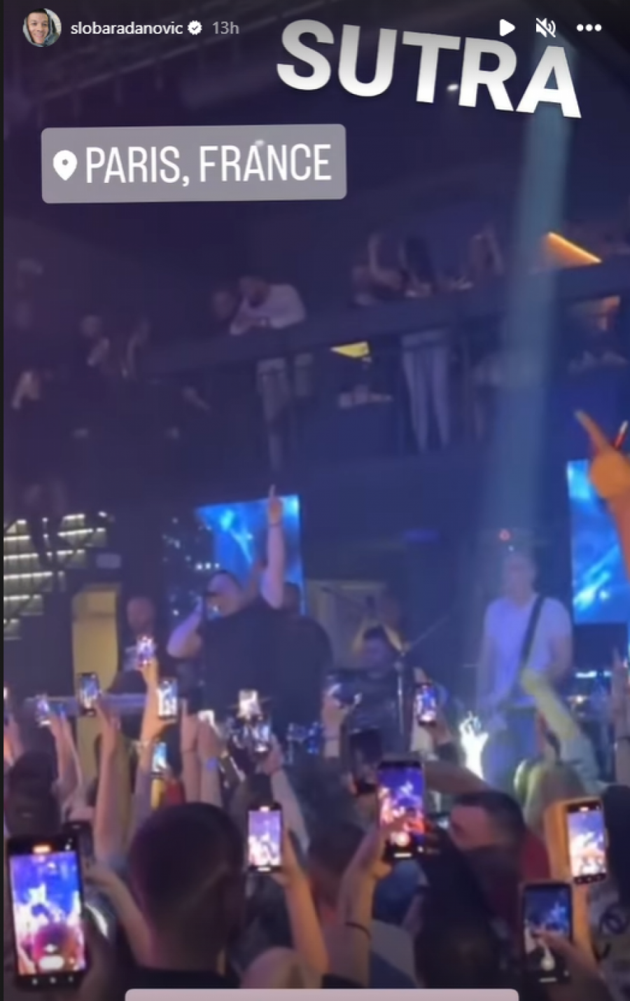 NJEGOVA SNAGA I ČITAV SVET Ovako Sloba Radanović odmara i skuplja snagu za prestojeće nastupe, slika koja otapa sva srca (FOTO)