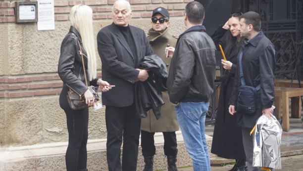 NI MRTVOG SINA MI NE OSTAVLJAJU NA MIRU! Futa van sebe se oglasio i uputio ozbiljne pretnje i opomene javnim ličnostima