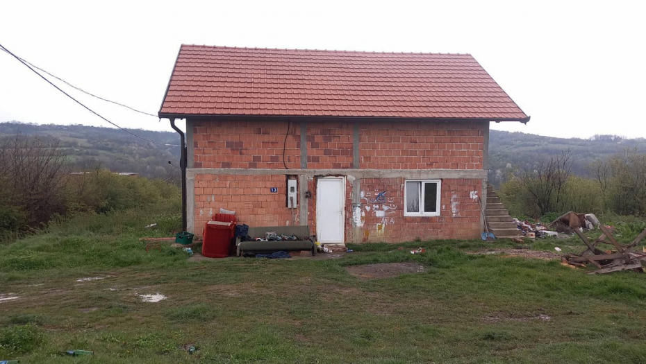 STRAVIČNI DETALJI UBISTVA U RIPNJU Stojan izmasakrirao najbolju drugaricu svoje ćerke! (FOTO)