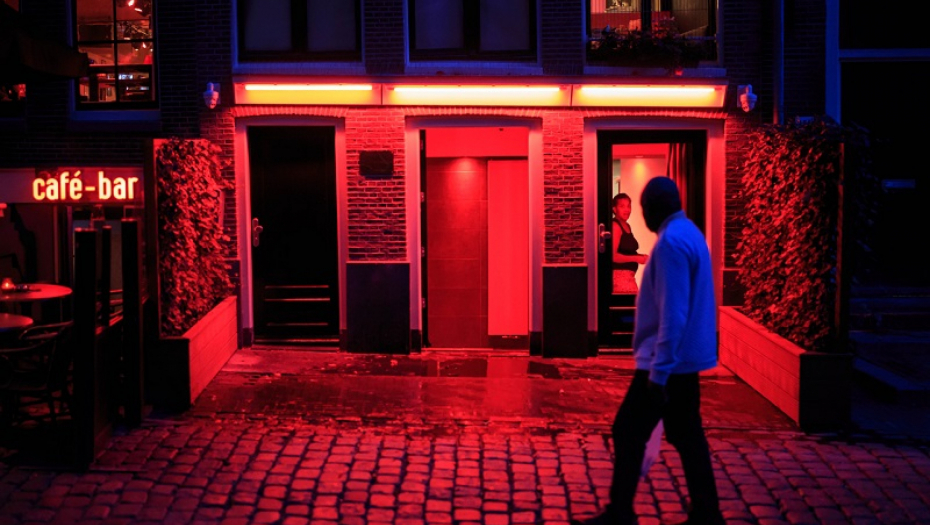 SAD IH NIKO NEĆE Amsterdam bi da izmesti ulicu "Crvenih fenjera" iz centra, ali postoji jedna začkoljica