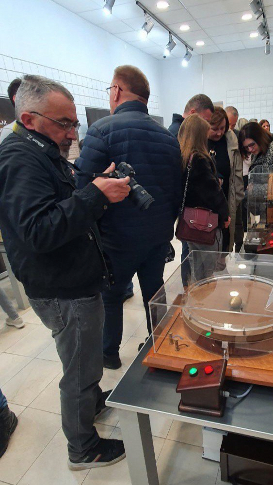 Muzej 'Nikole Tesle' organizuje izložbe po celoj Srbiji uz slogan 'KULTURA MORA BITI DOSTUPNA SVIMA'! Otvorena postavka u Priboju!