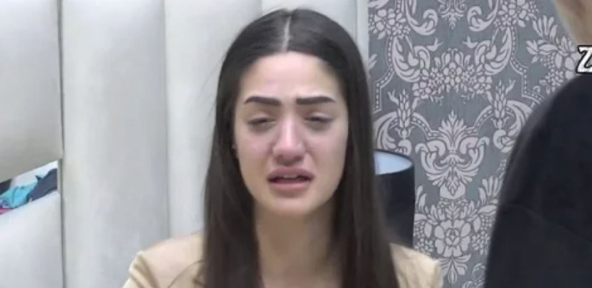 SKANDAL! Šokiraćete se kada vidite šta je Anđela uradila nakon što je Zvezdan čupao, ovo niko nije očekivao (VIDEO)