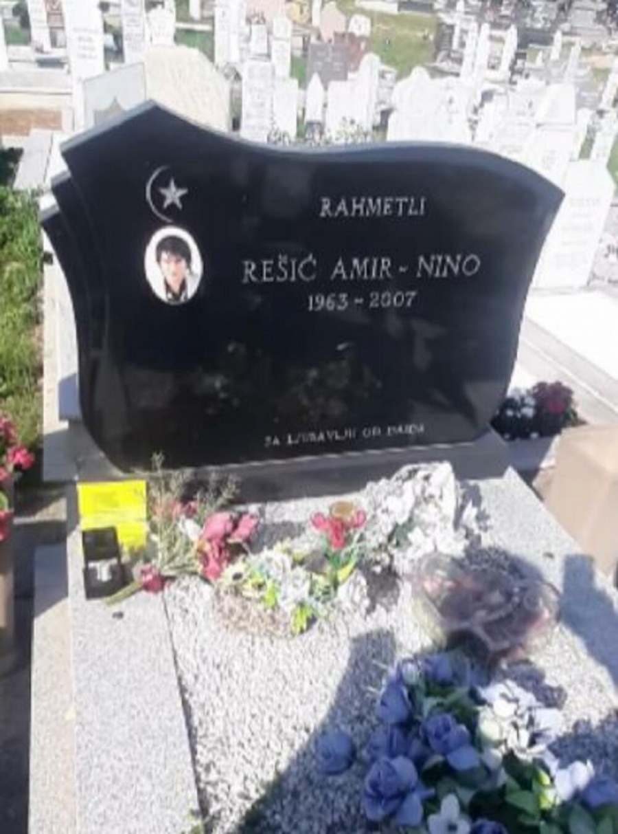 GROBNICA NINA REŠIĆA LEDI KRV U ŽILAMA Raskrinkava veliku misteriju, a poruka na njoj slama srce, tužna istina je poražavajuća! (FOTO)