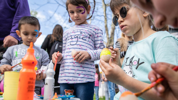 VELIKI USKRŠNJI KARNEVAL – NAJLEPŠI POKLON ZA NAJMLAĐE Ove godine na čak tri lokacije – Tašmajdanski park, Zemunski kej i plato kod Kalenić pijace
