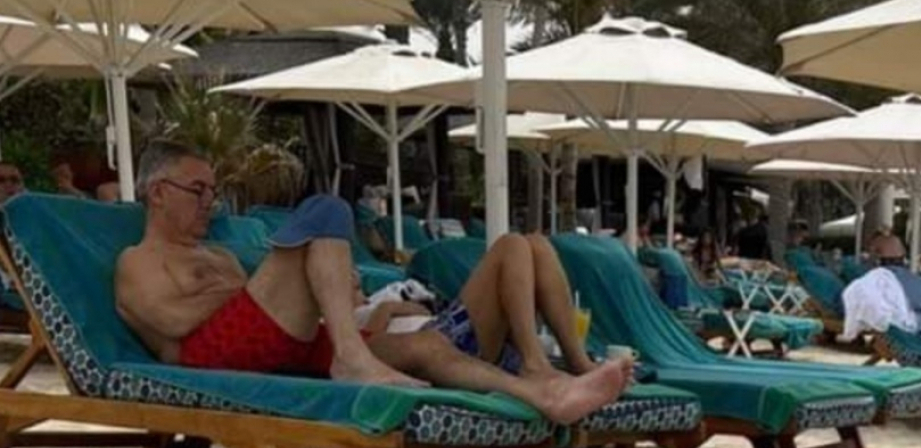 MILO ZAPALIO U DUBAI Milan Knežević objavio sliku Đukanovića sa plaže